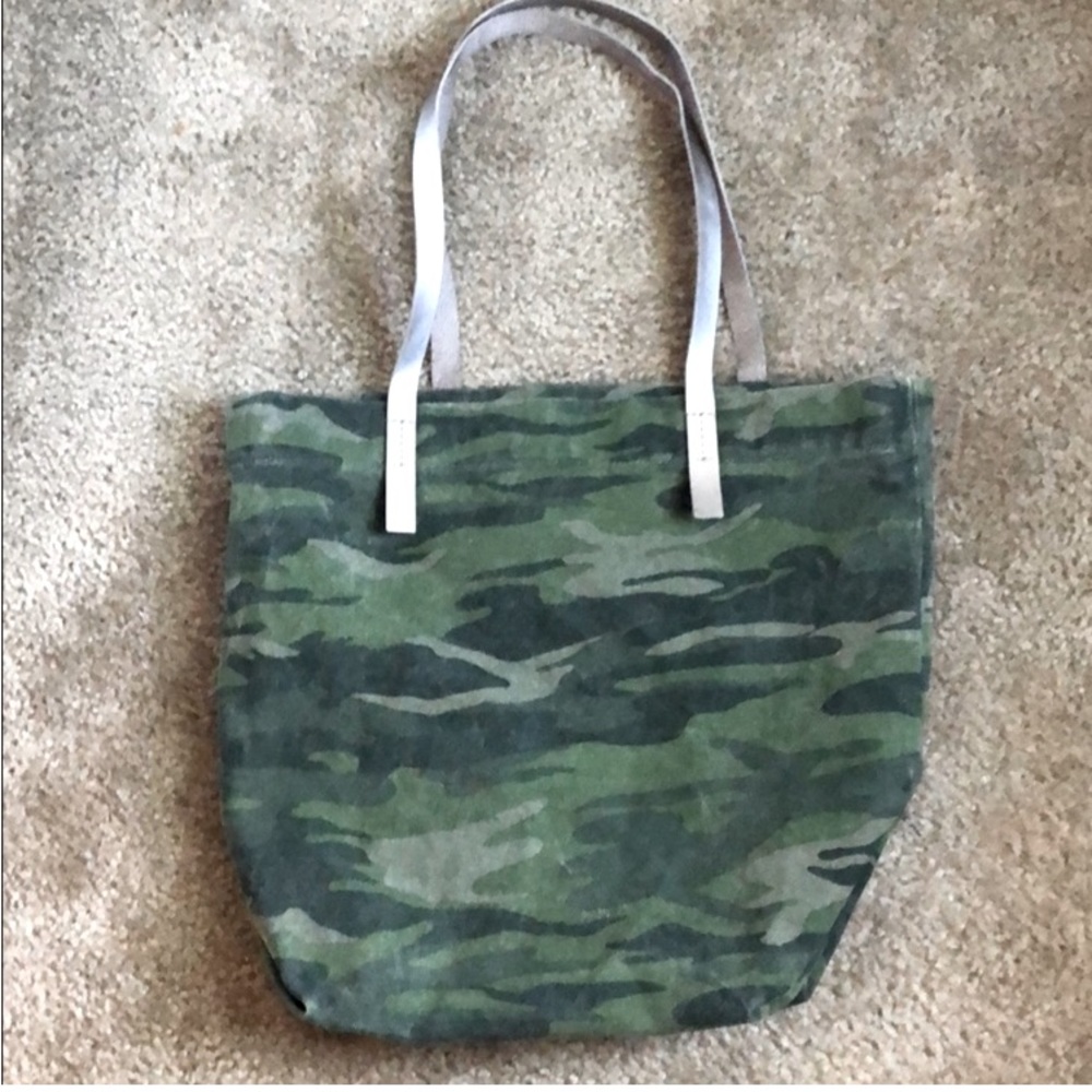 NWT camo AE shoulder bag